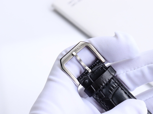 アイ・ダブリュー・シー角部分ディテール